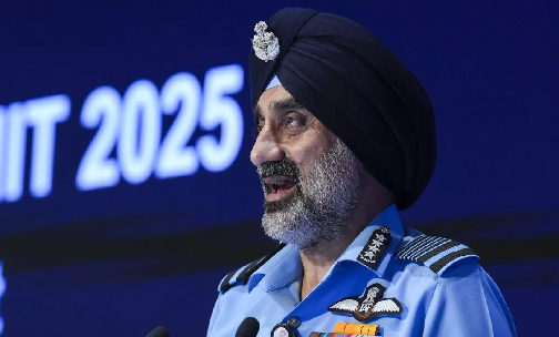 थिएटर कमांड पर एयर चीफ मार्शल ए. पी. सिंह का बयान: जल्दबाजी से बचें, भारत अपनाए अपना मॉडल