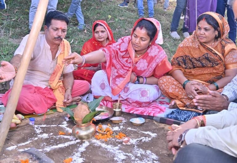 मंत्री श्रीमती लक्ष्मी राजवाड़े ने बैजनाथपुर जलाशय जीर्णोद्धार कार्य का किया भूमिपूजन 222.79 लाख की लागत से होगा मरम्मत कार्य, हजारों ग्रामीणों को मिलेगा लाभ,,,*