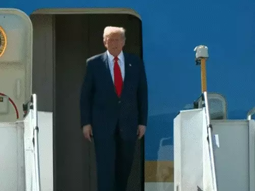 Donald Trump : ट्रम्प की मौजूदगी में कंबोडिया-थाईलैंड सीजफायर समझौते पर हस्ताक्षर