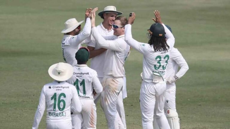 साउथ अफ्रीका ने भारत को 408 रन से हराया, 25 साल बाद भारतीय धरती पर क्लीन स्वीप – गुवाहाटी टेस्ट में टीम इंडिया ढही