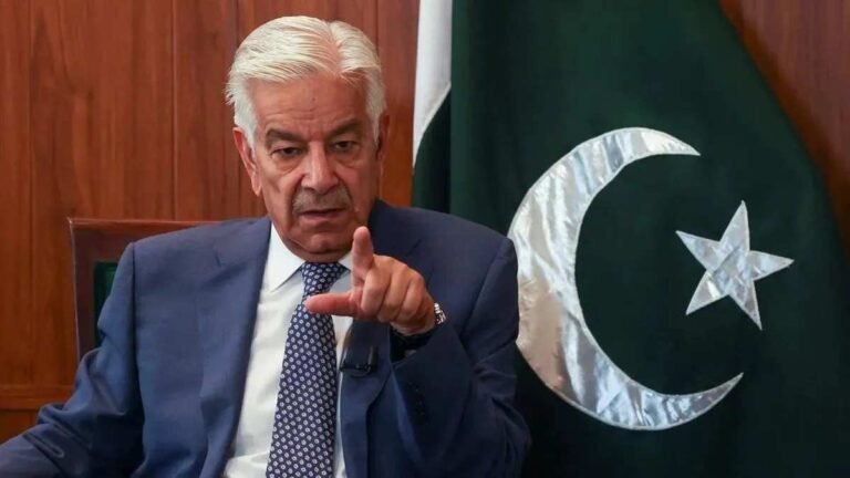 Pakistan Defense Minister statement : अफगानिस्तान के साथ बढ़ते तनाव पर बौखलाया पाकिस्तान, भारत पर ठीकरा फोड़ा रक्षा मंत्री ने Pakistan Defense Minister statement