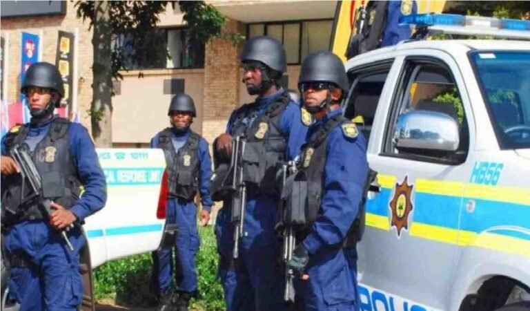 South Africa Firing : साउथ अफ्रीका में सड़क पर अंधाधुंध फायरिंग, 10 लोगों की मौत और दर्जनों घायल