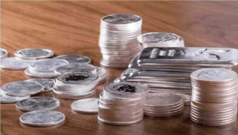 Price of Silver : चांदी ने रचा इतिहास, पहली बार ₹2 लाख प्रति किलो के पार 9 महीने में दोगुनी हुई कीमत