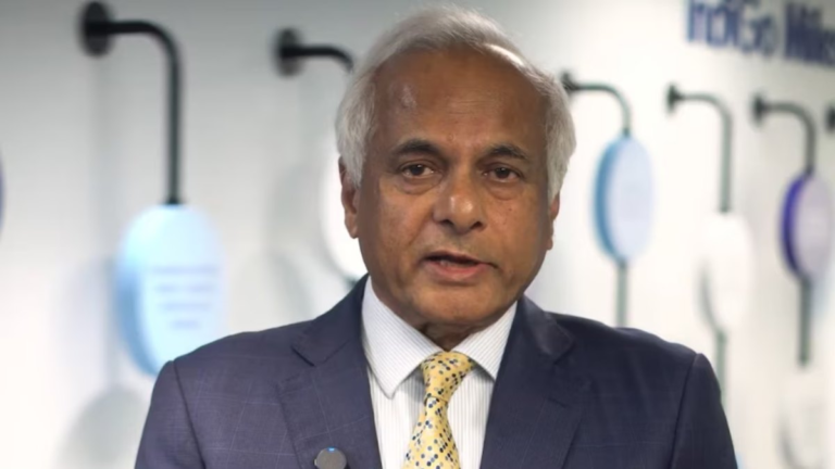 ब्रेकिंग न्यूज़: Indigo फ्लाइट कैंसिलेशन पर मचे बवाल के बीच चेयरमैन विक्रम सिंह मेहता का बड़ा बयान, देश से मांगी माफी – “जनता का भरोसा जीतने में समय लगेगा”