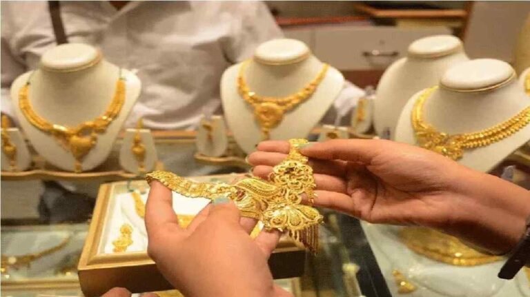 Silver Price : प्रॉफिट बुकिंग का असर, चांदी और सोने दोनों के भाव में आई तेज गिरावट